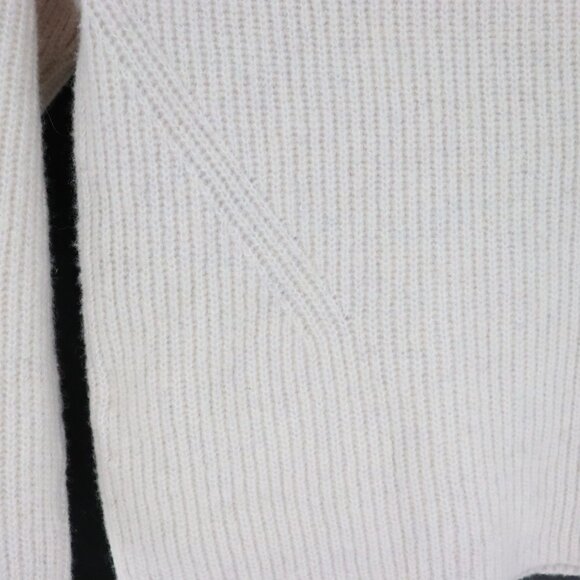 Banana Republic Yak Hair Wool Sweater Womens L Cream Quiet Luxury Classic NWT - Picture 2 of 15